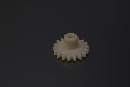 New OEM Yamaha 438-17831-00-00 Tachometer Drive Gear NOS