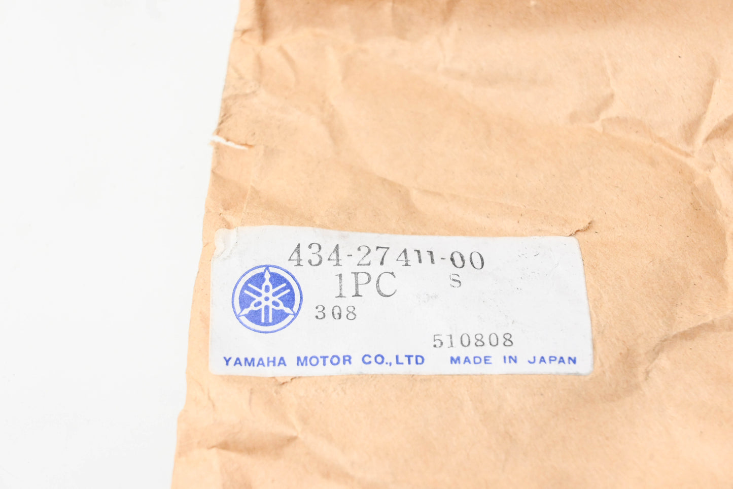 New OEM Yamaha 434-27411-00-00 Foot Rest NOS