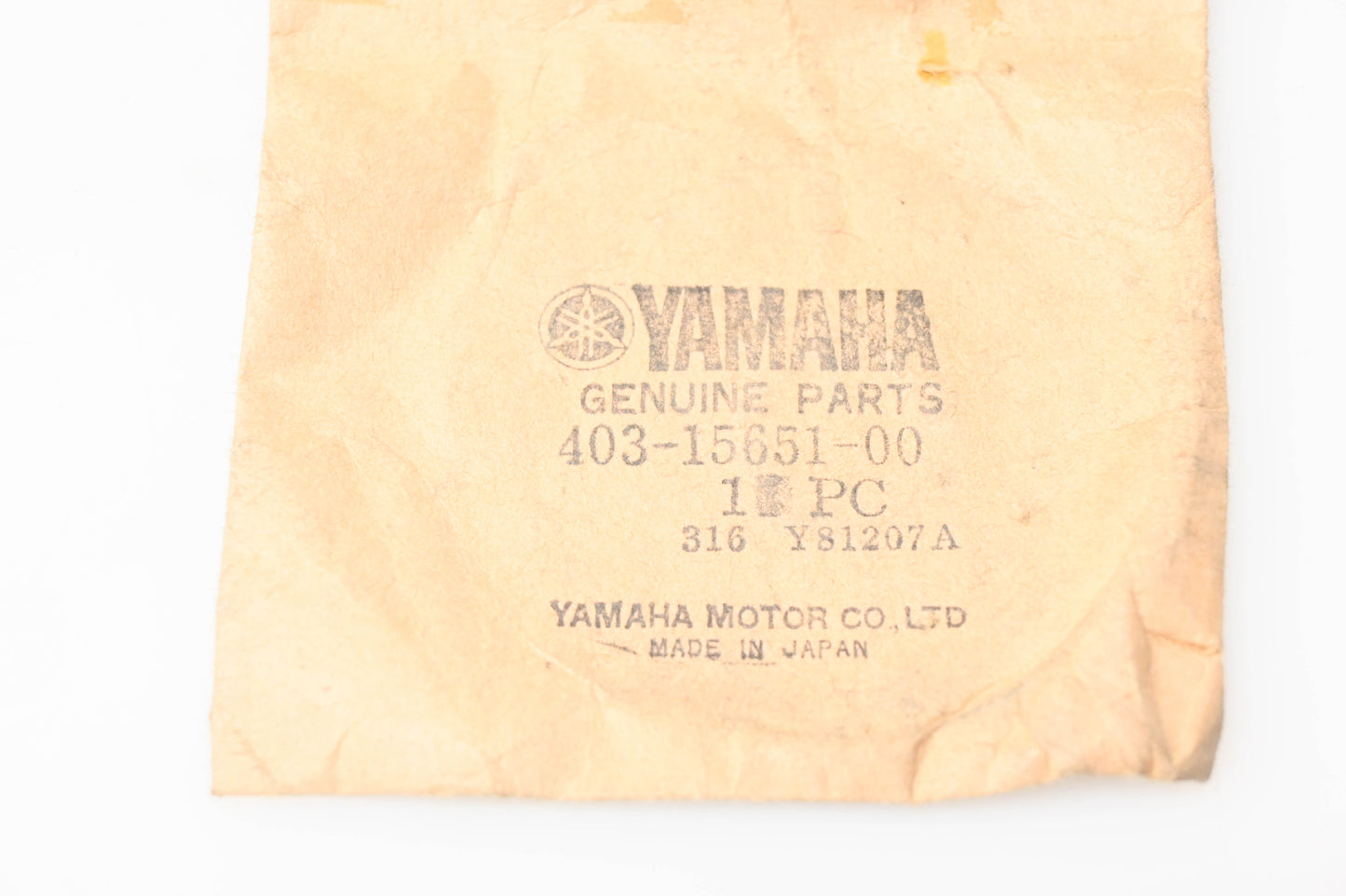 New OEM Yamaha 403-15651-00-00 3rd wheel Gear NOS