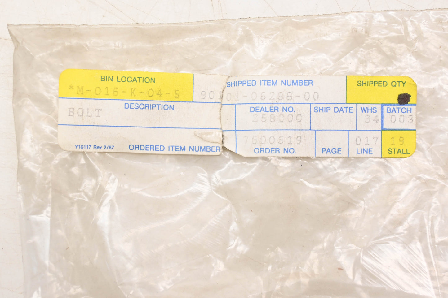 New OEM Yamaha 90101-06288-00 Hexagon Bolts Qty 2 NOS