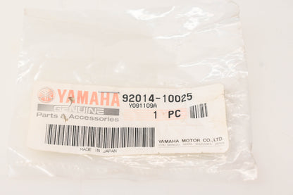New OEM Yamaha 92014-10025-00 Button Head Bolt NOS
