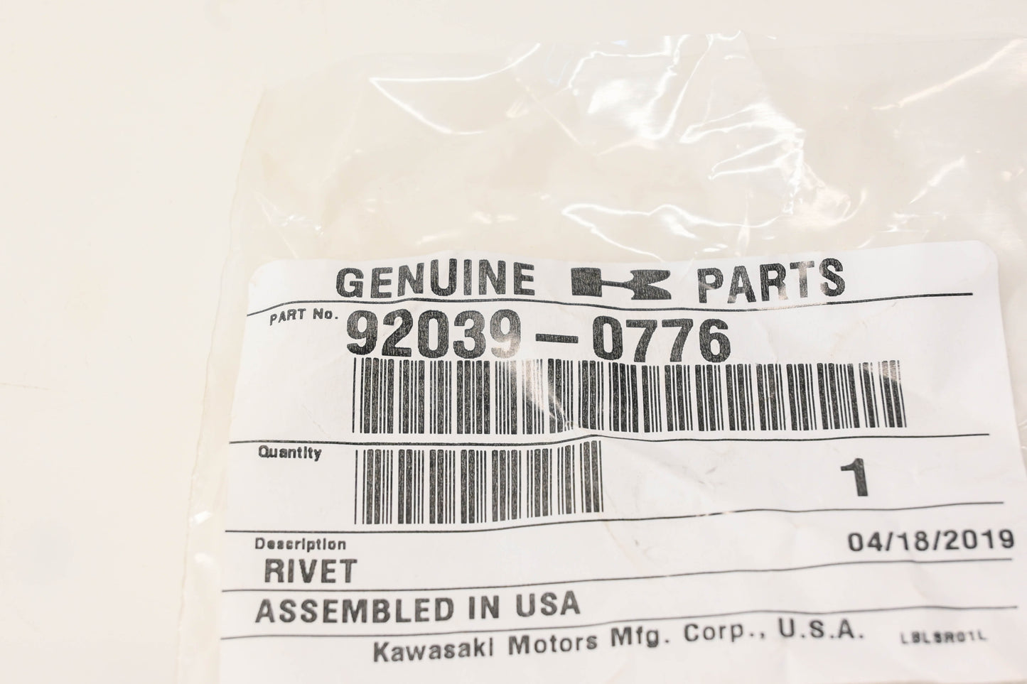 New OEM Kawasaki 92039-0776 Rivet NOS