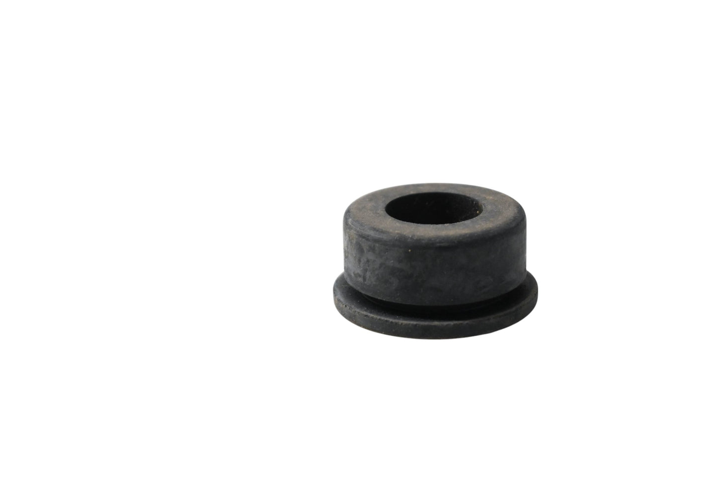 New OEM Yamaha 802-77431-00-00 Grommet NOS
