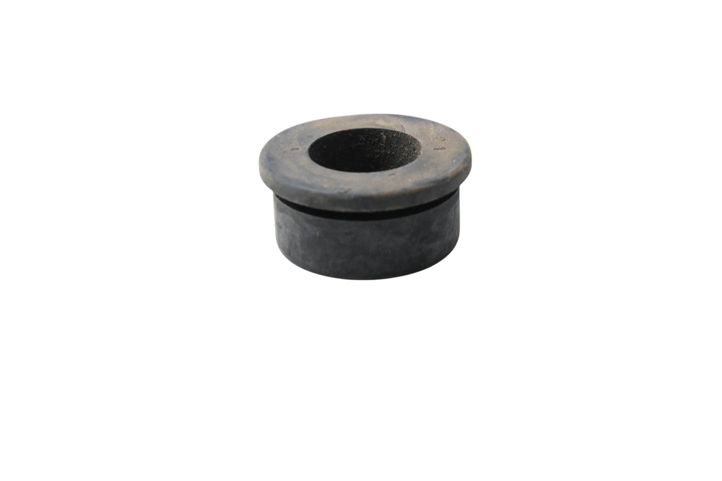 New OEM Yamaha 802-77431-00-00 Grommet NOS
