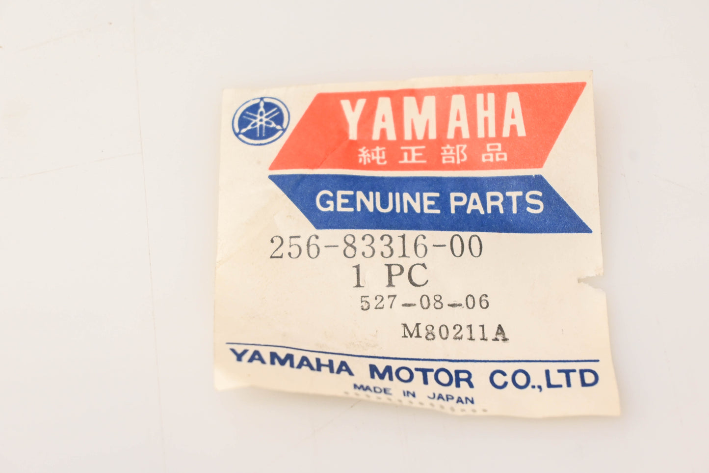 New OEM Yamaha 256-83316-00-00 Flasher Collar NOS