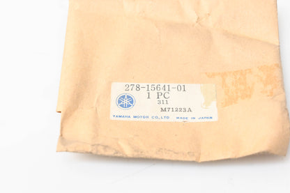 New OEM Yamaha 278-15641-01-00 Kick Starter Gear NOS