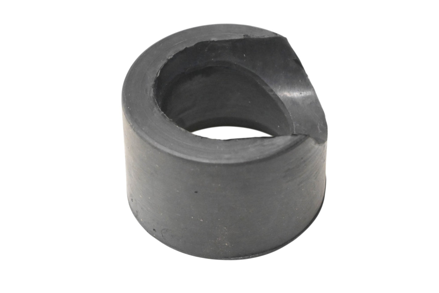 New OEM Yamaha 437-22151-00-00 Seal Guard NOS