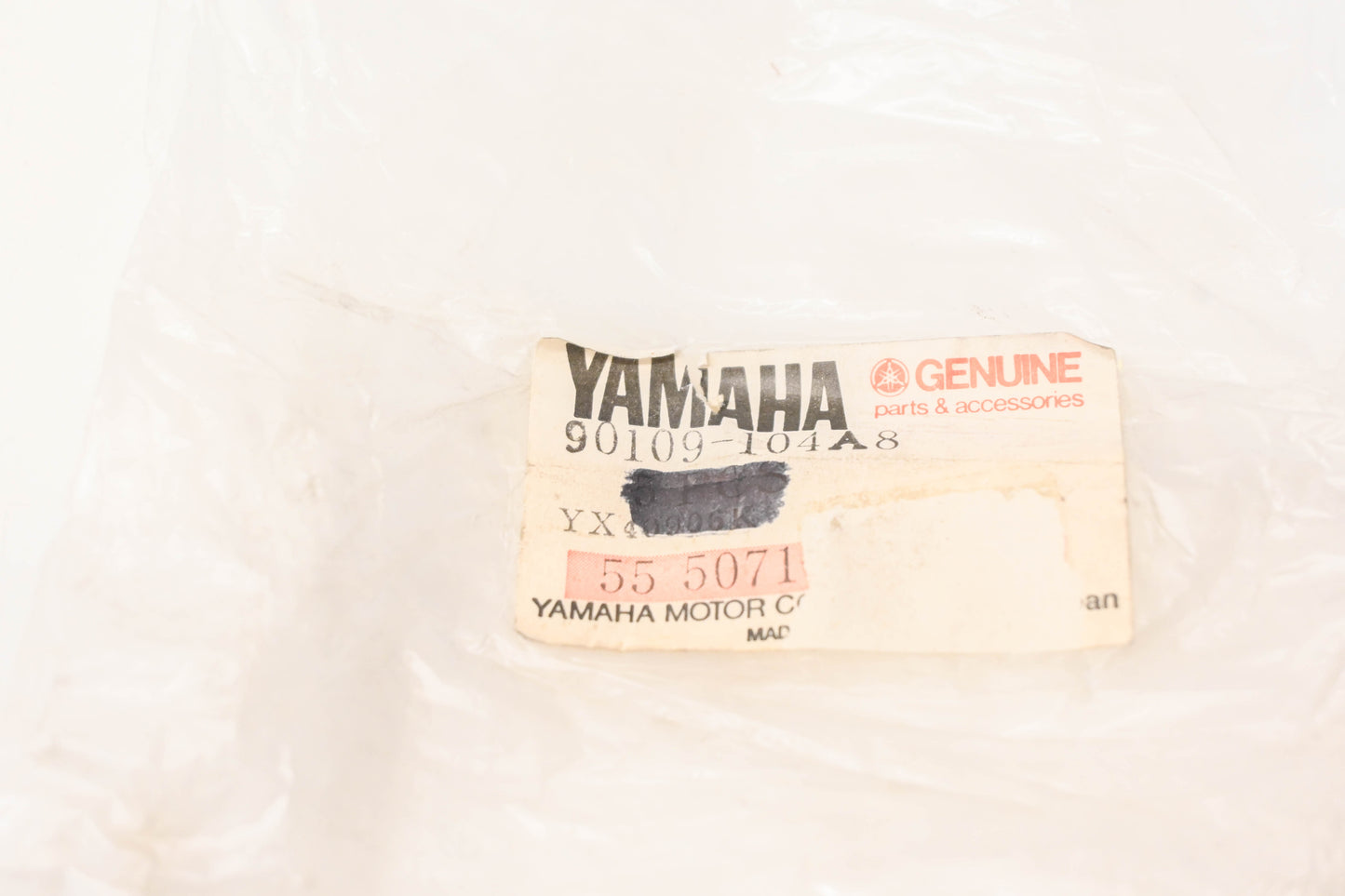 New OEM Yamaha 90109-104A8-00 Bolt NOS