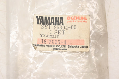 New OEM Yamaha 3Y1-25304-00-00 Complete Rear Spoke Set NOS