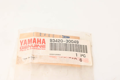 New OEM Yamaha 93420-30049-00 Circlip NOS