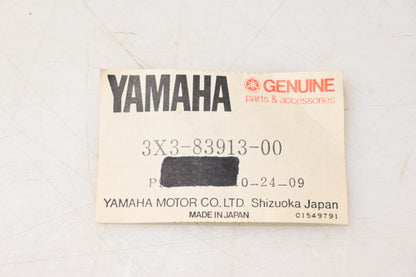 New OEM Yamaha 3X3-83913-00-00 Lever 1 Collar NOS
