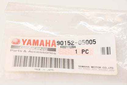 New OEM Yamaha 90152-05005-00 Counter Sunk Screw NOS