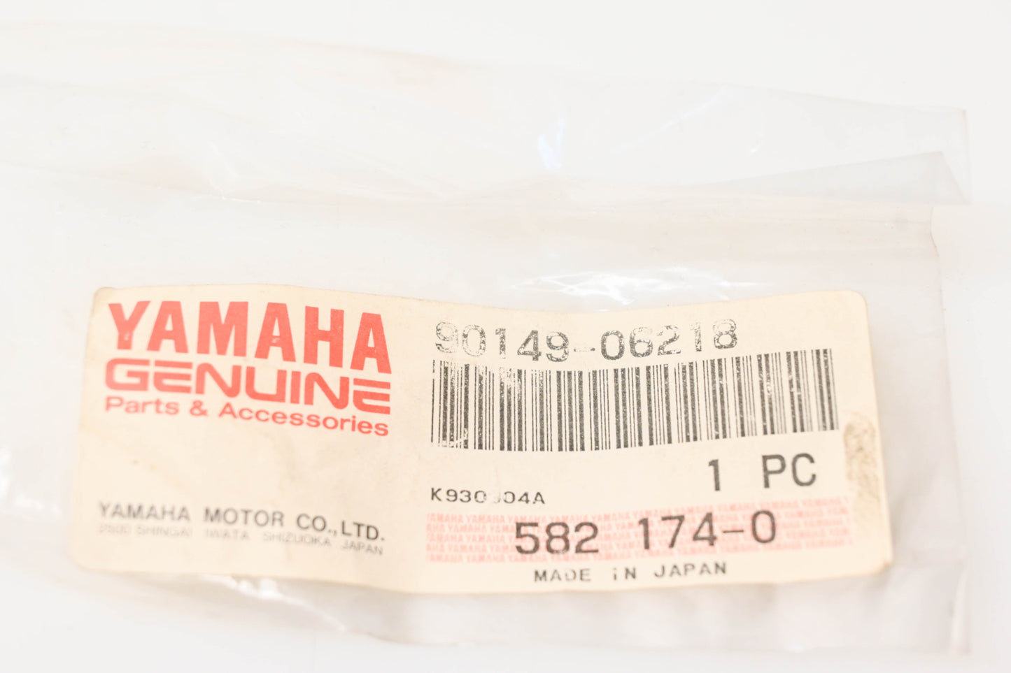 New OEM Yamaha 90149-06218-00 Screw With Hole NOS