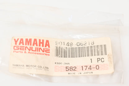 New OEM Yamaha 90149-06218-00 Screw With Hole NOS