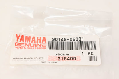 New OEM Yamaha 90149-05001-00 Screw NOS