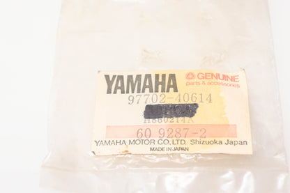 New OEM Yamaha 97702-40614-00 Screw NOS
