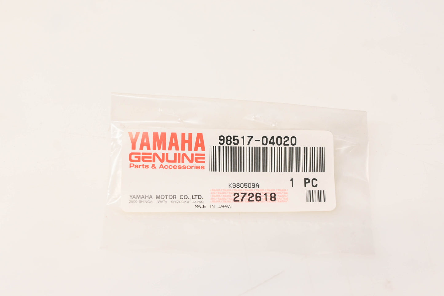 New OEM Yamaha 98517-04020-00 Pan Head Screw NOS
