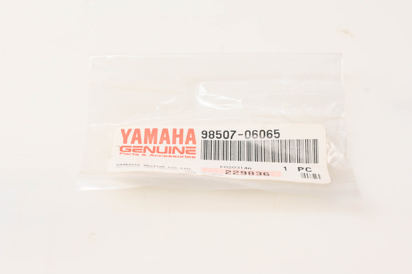 New OEM Yamaha 98507-06065-00 Pan Head Screw NOS