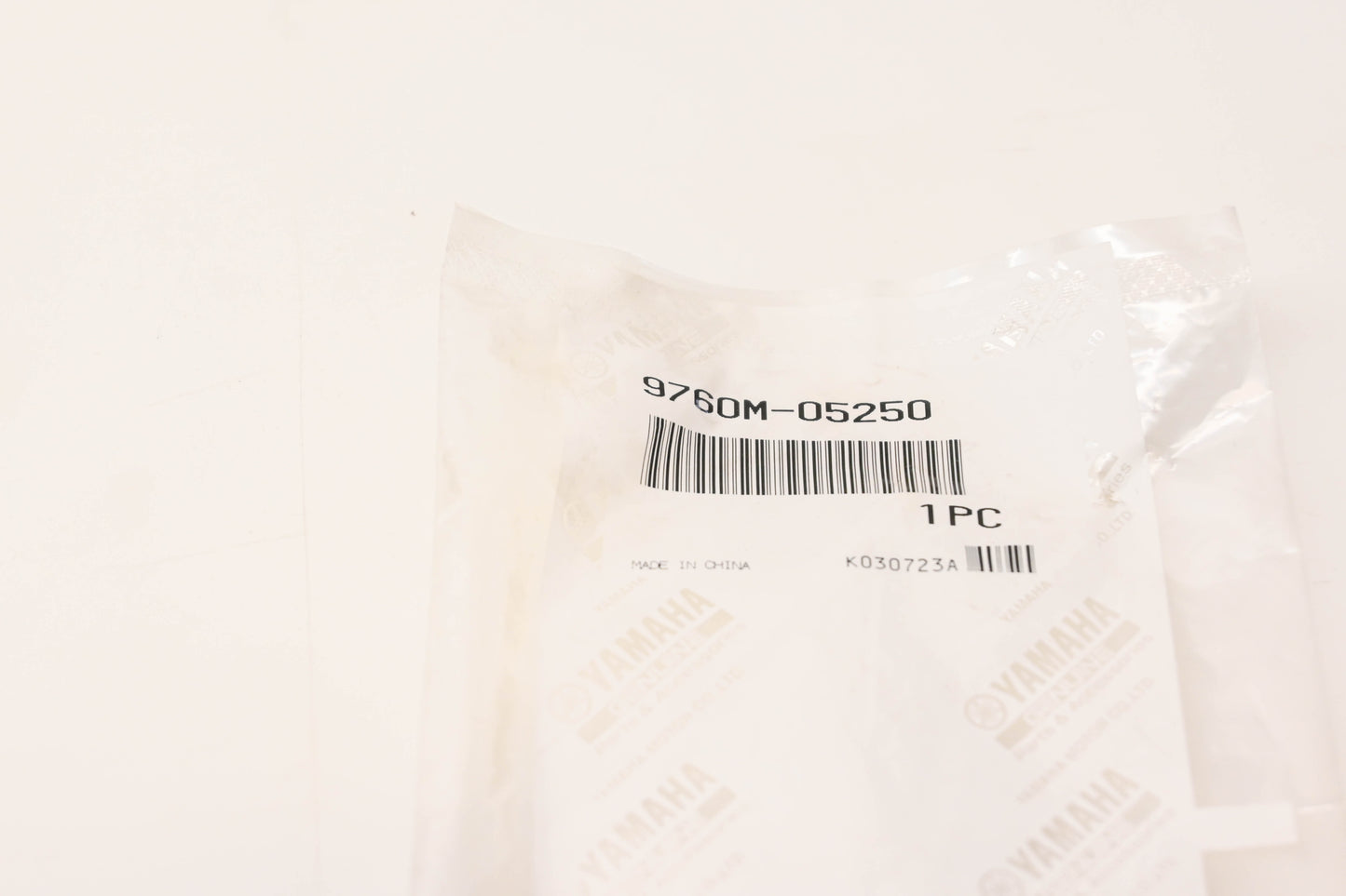 New OEM Yamaha 9760M-05250-00 Pan Head Screw With Washer NOS