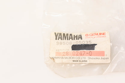 New OEM Yamaha 98506-05035-00 Pan Head Screw NOS