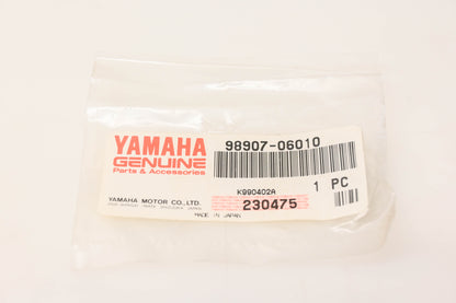 New OEM Yamaha 98907-06010-00 Binding Screw NOS