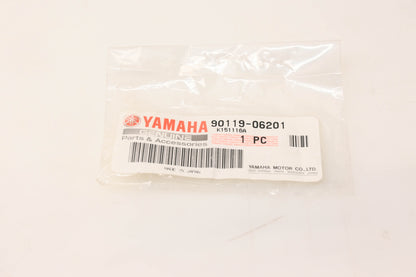 New OEM Yamaha 90119-06201-00 Bolt With Washer NOS