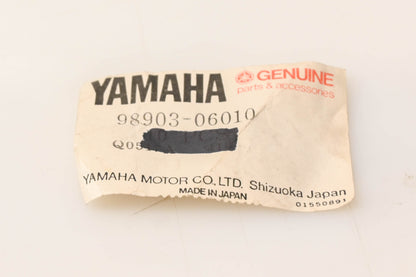 New OEM Yamaha 98903-06010-00 Screws Qty 2 NOS