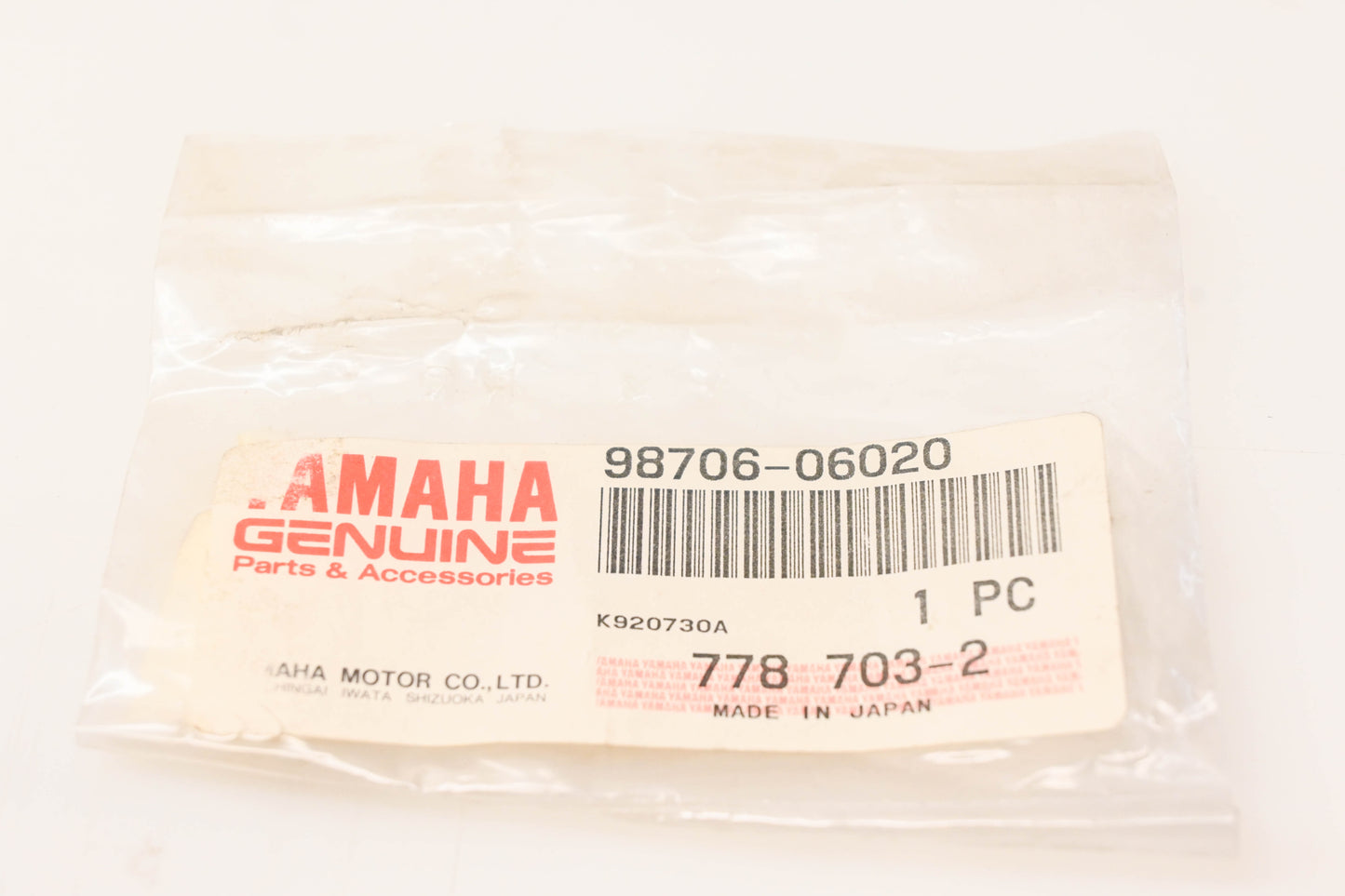 New OEM Yamaha 98706-06020-00 Flat Head Screw NOS