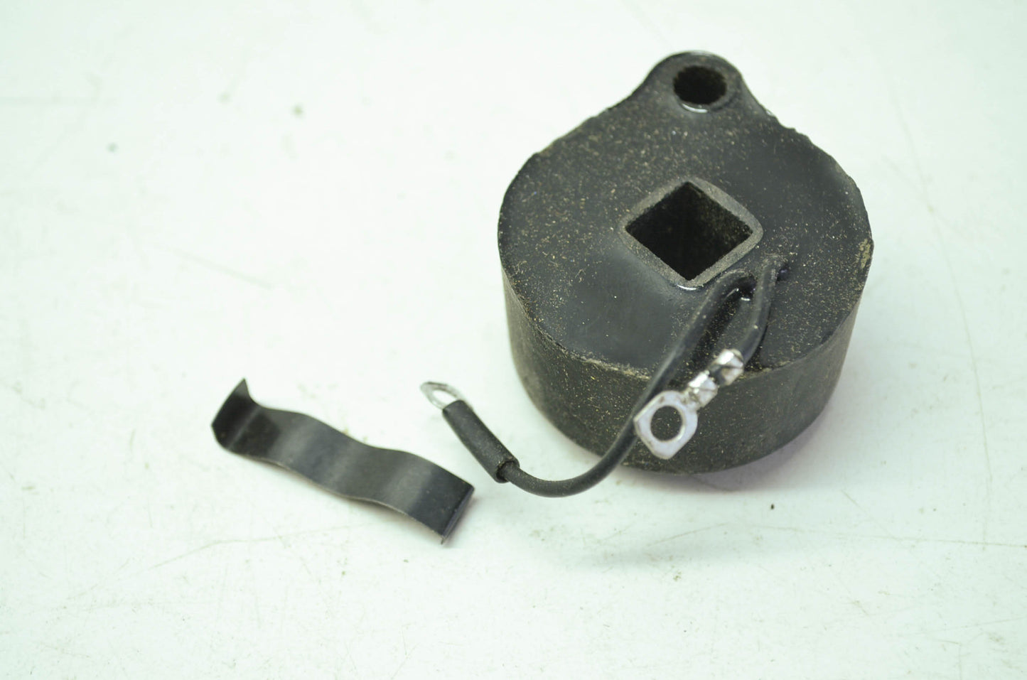 NEW OEM Mercury Outboard Ignition Coil 398-2568A1 NOS