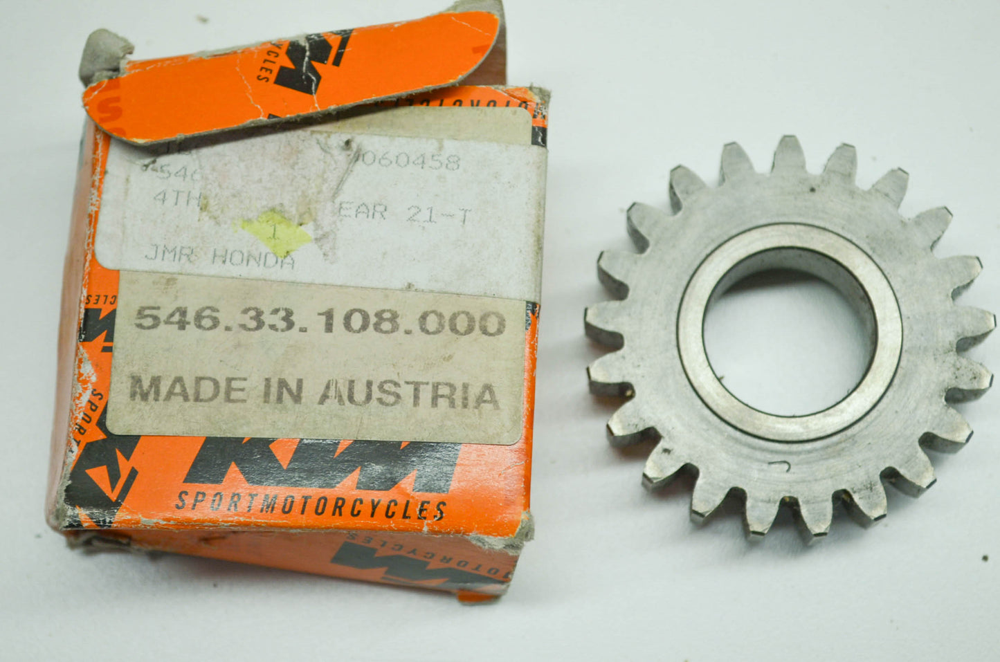 NEW OEM KTM 4th Gear 21 Tooth 250 300 380 MXC EXC SX SXS NOS