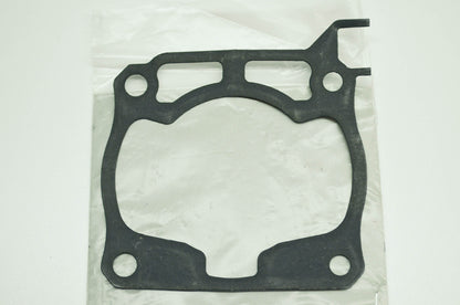 New OEM Yamaha 1C3-11351-00-00 Cylinder Gasket NOS