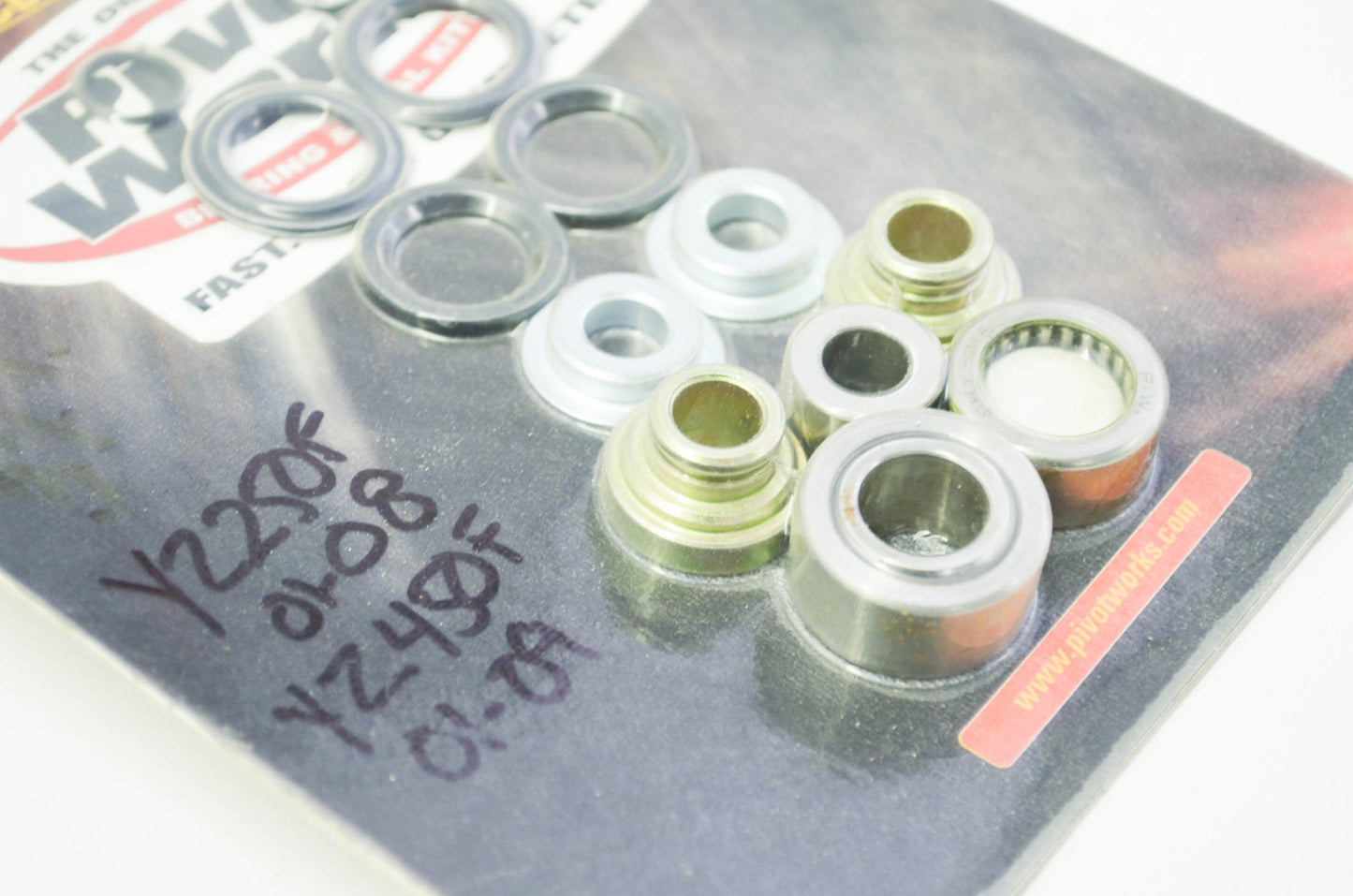 NEW Pivot Works Shock Bearing Kit 01-04 Yamaha YZ125 YZ250 NOS