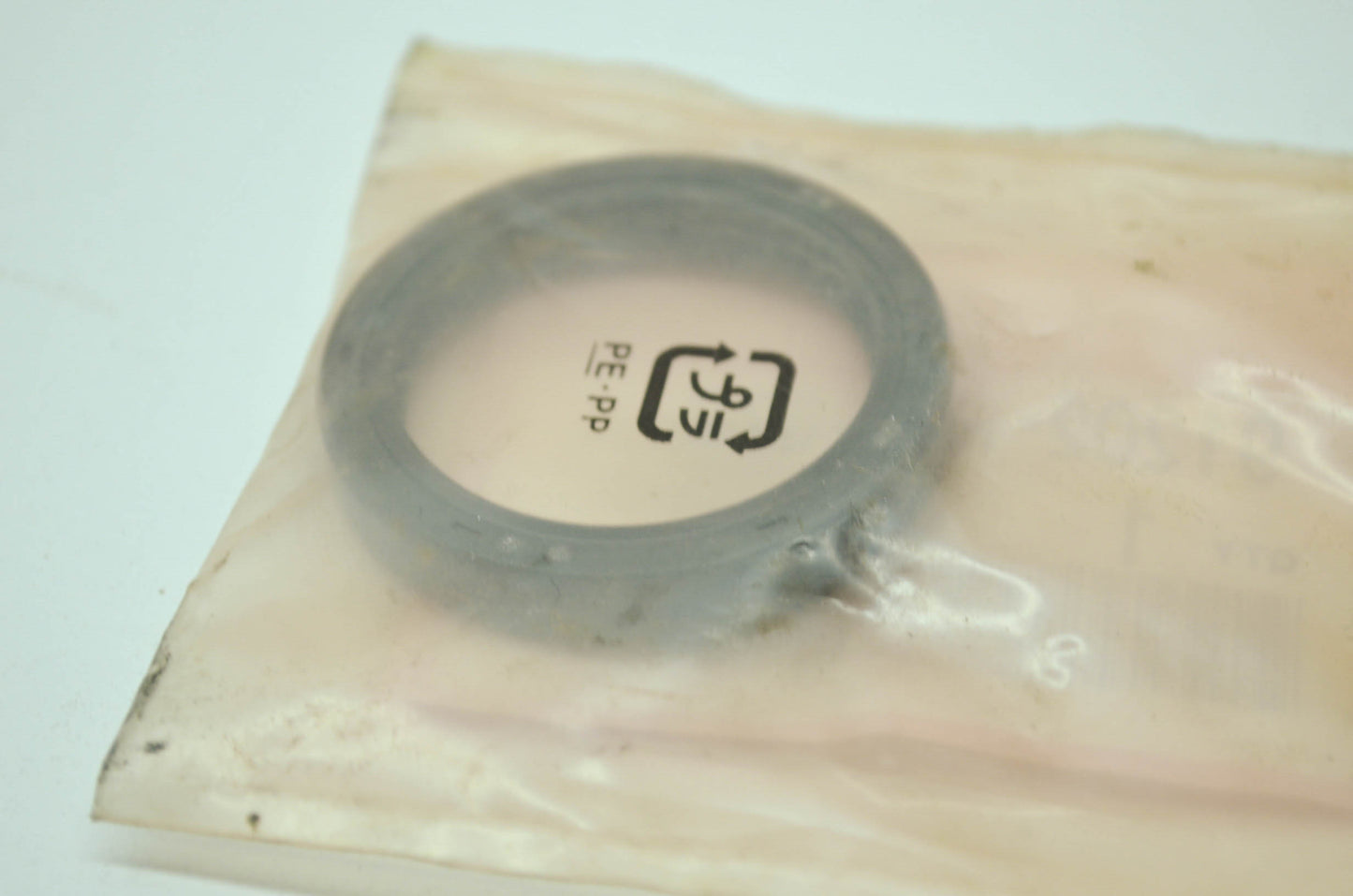 OEM Honda 91202-HP1-672 Oil Seal 34X44X7 NOS