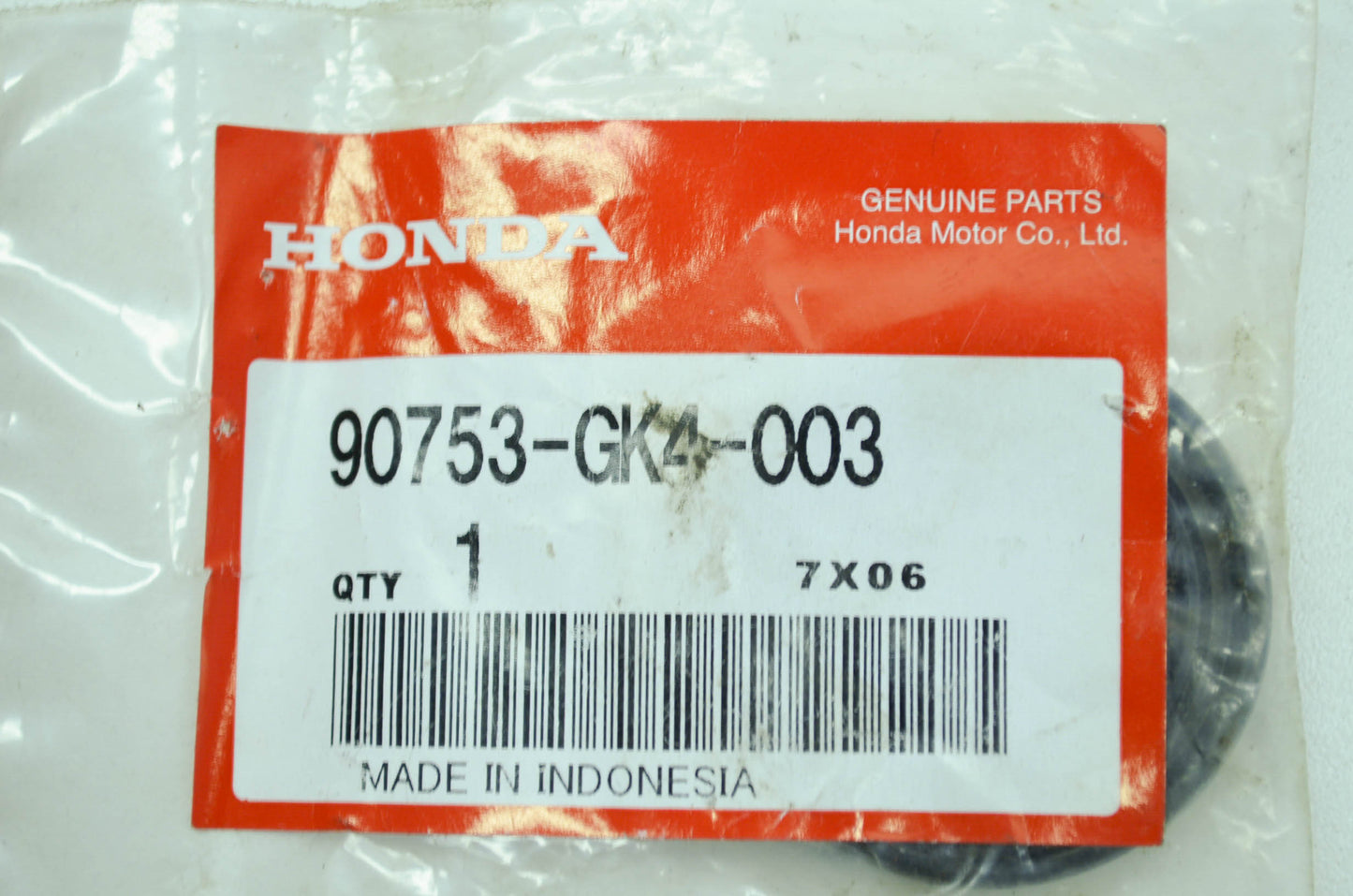 OEM Honda 90753-GK4-003 Oil Seal 27X40X6 NOS
