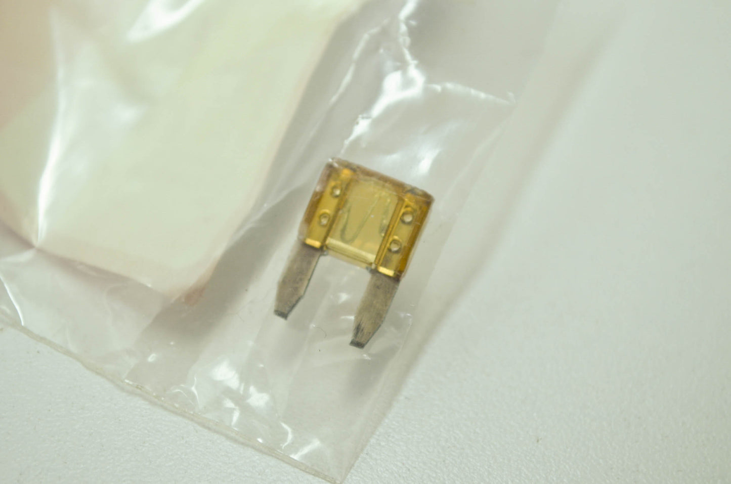OEM Honda 98200-40500 Mini Fuse (5A) NOS