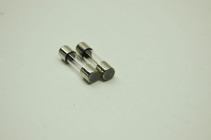 OEM Honda 98200-10700 Fuse (7A) Qty 2 NOS