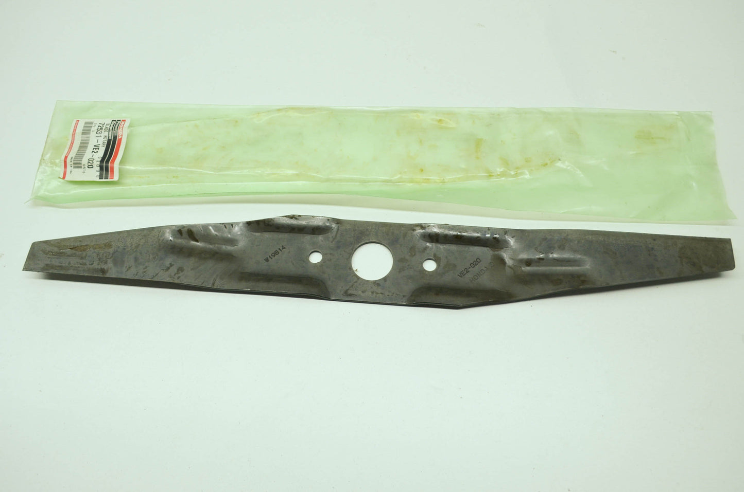 OEM Honda 72531-VE2-020 Upper Rotary Blade NOS