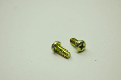 OEM Honda 93901-24220 Tap Screw (4X10) Qty 2 NOS