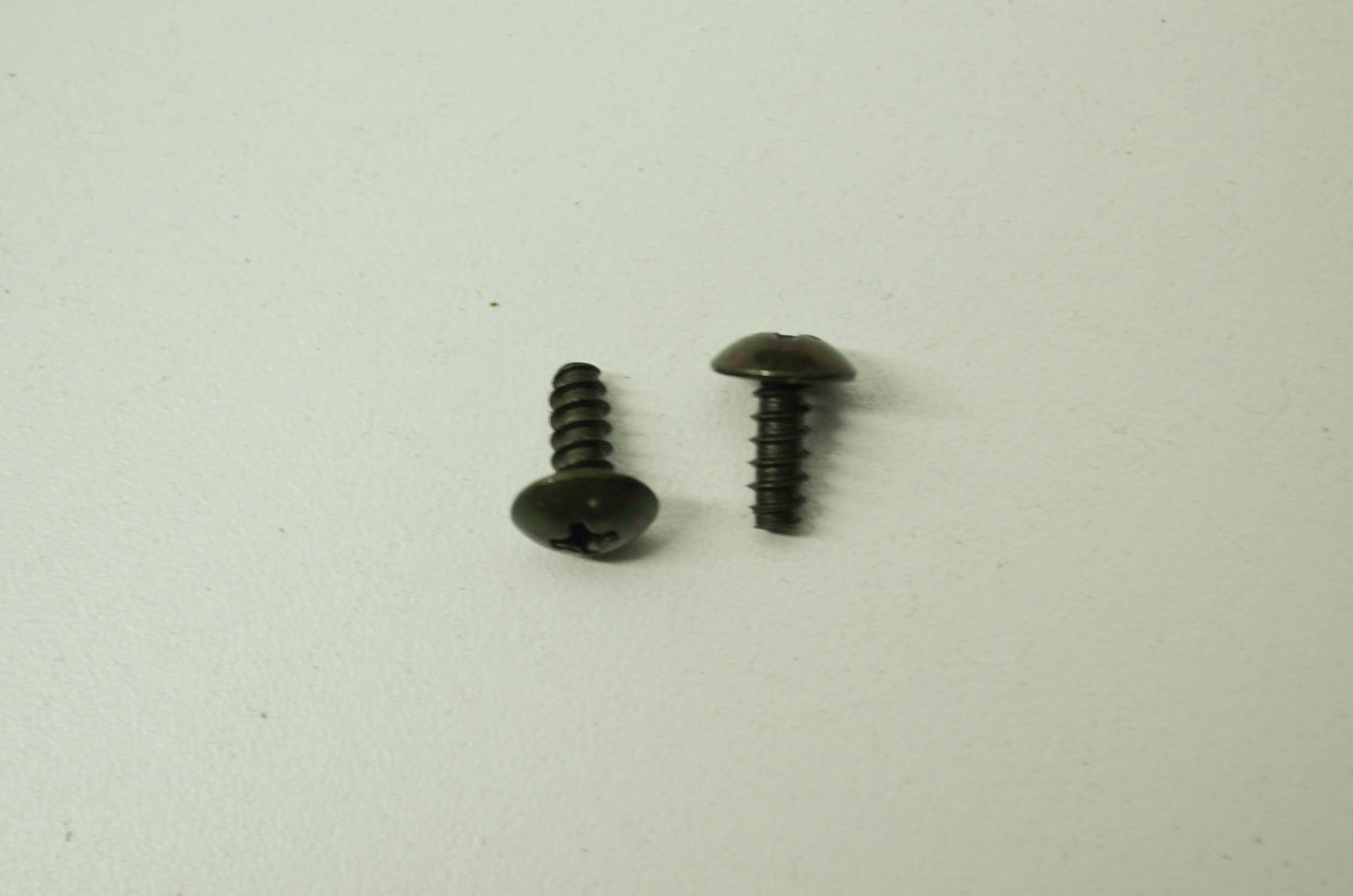 OEM Honda 93903-24280 Tap Screw (4X10) Qty 2 NOS