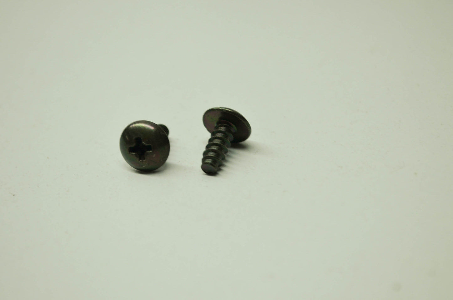 OEM Honda 93903-24280 Tap Screw (4X10) Qty 2 NOS