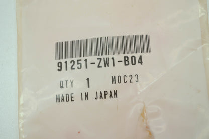 NEW OEM Honda Pump Seal BF115 BF130 BF135 BF150 BF75 NOS