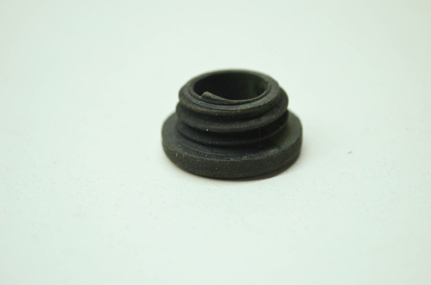 NEW Briggs & Stratton Oil Seal NOS