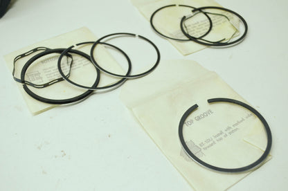Piston Ring Set NOS