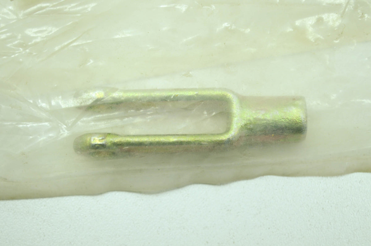 Gravely 21048500 Adjustable Clevis NOS