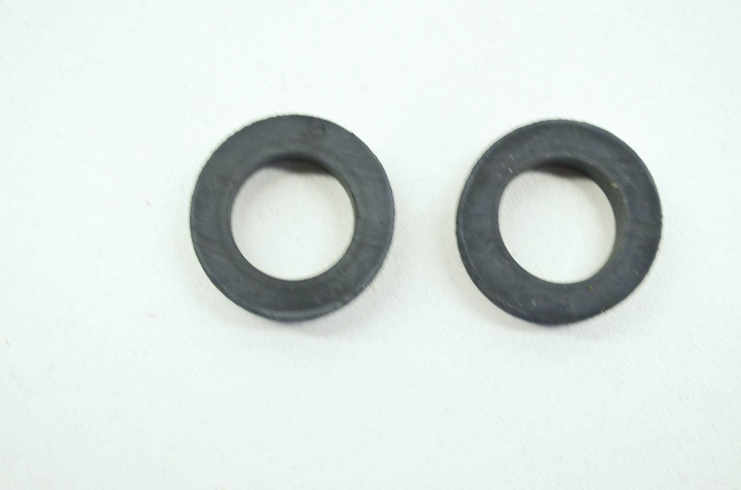 Mercury Outboard O-Rings Qty 2 NOS