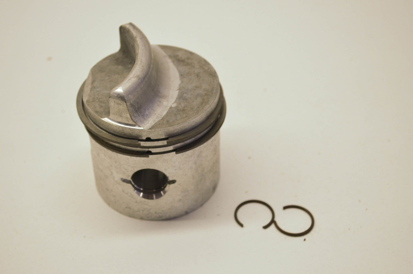 NEW Quicksilver Mercury Marine Outboard Piston Assembly NOS 776-8896A3