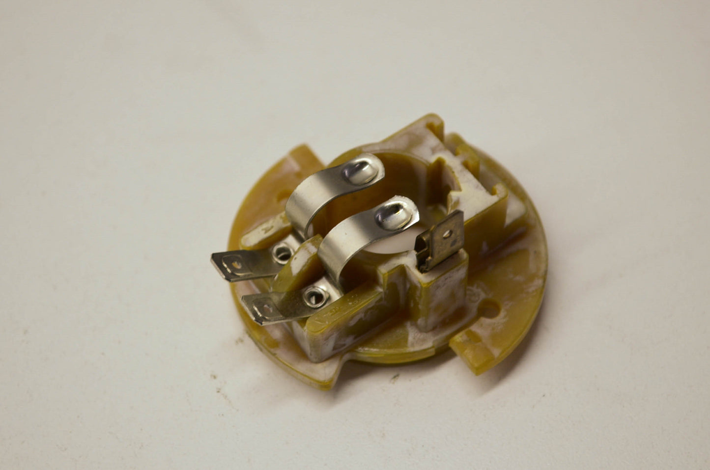 Light Base Socket NOS
