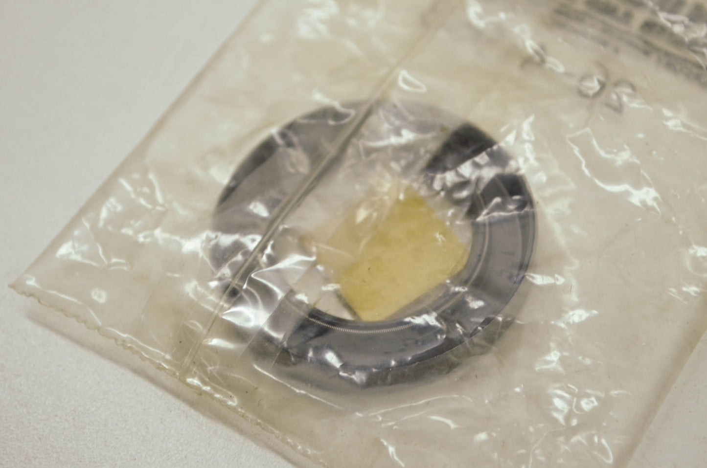 NEW OEM Mercury Marine Outboard Seal NOS