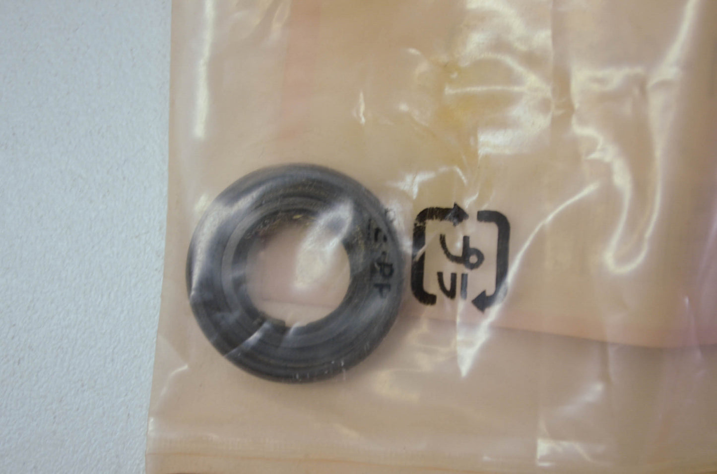 OEM Honda 91201-965-000 Oil Seal 12X22X5 NOS