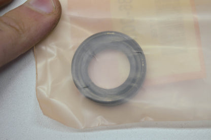 OEM Honda 91204-286-003 Oil Seal 18X29X7 NOS